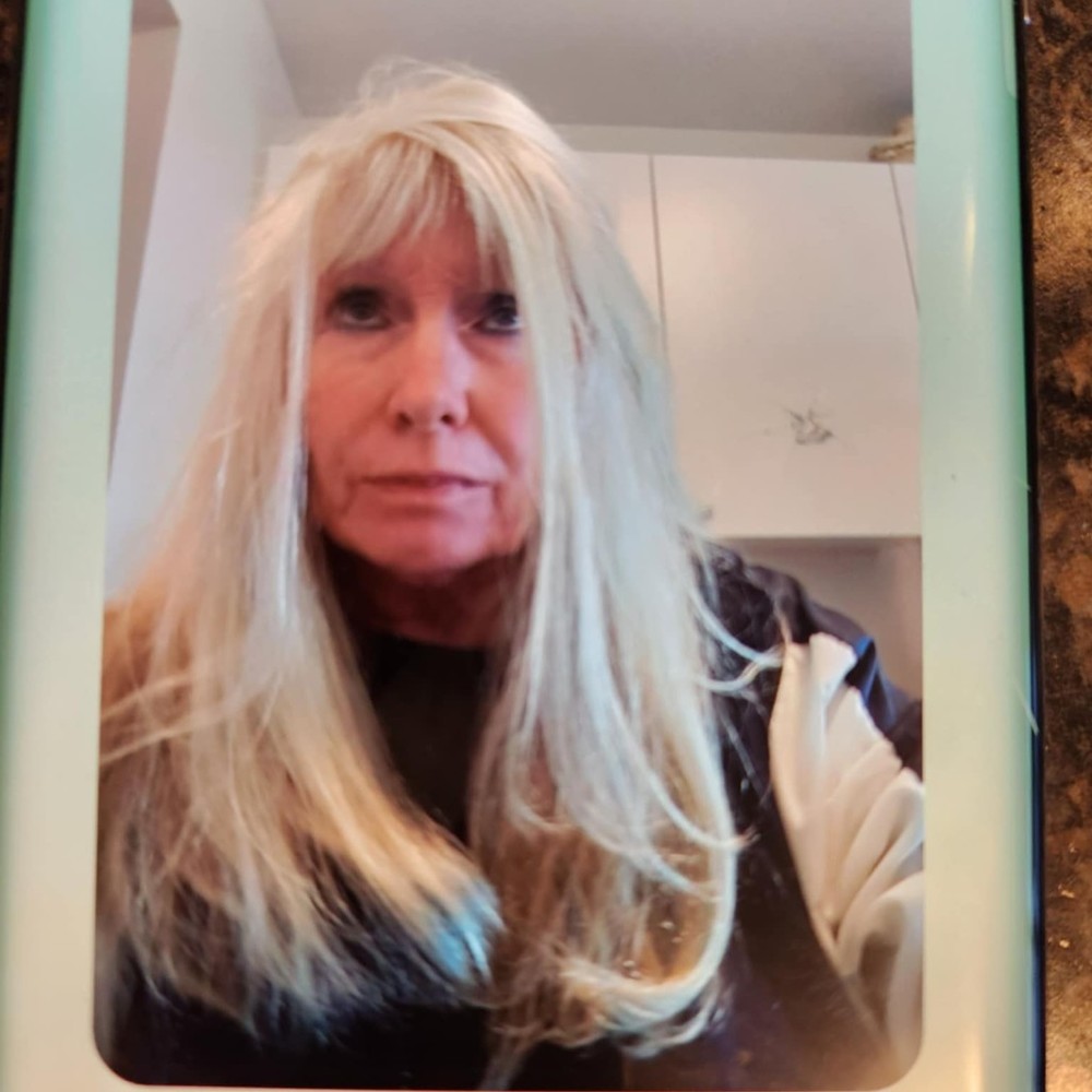 Meet your Posher, Janet